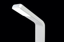 MELa-se 13 Solar-Powered LED Street Light with Integrated E Ink® ePaper Display