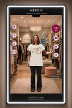 MERo 43™ RFID Interactive Smart Mirror for Retail Fitting Rooms